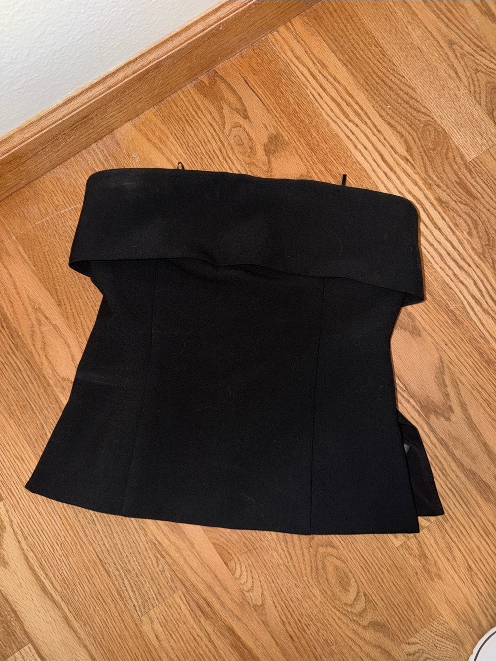 Aritzia Babaton
ELEMENT TUBE TOP size 6